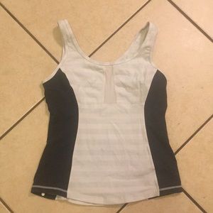 Lululemon tank-size 8